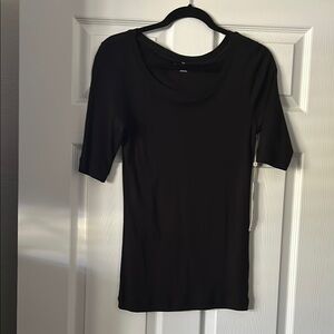 Caslon Black Fitted Short Sleeve Tee